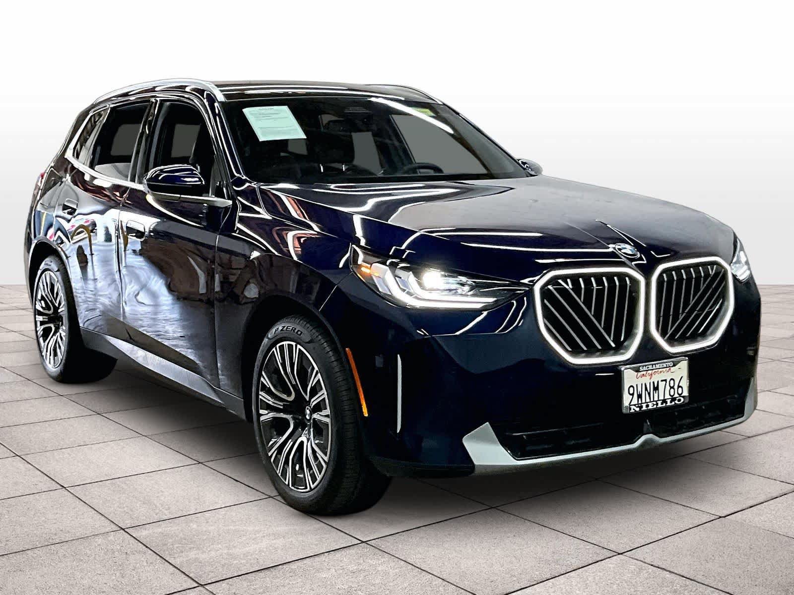 Used 2026 BMW X3 xDrive30i w/ Premium Package AWD/4WD image 2