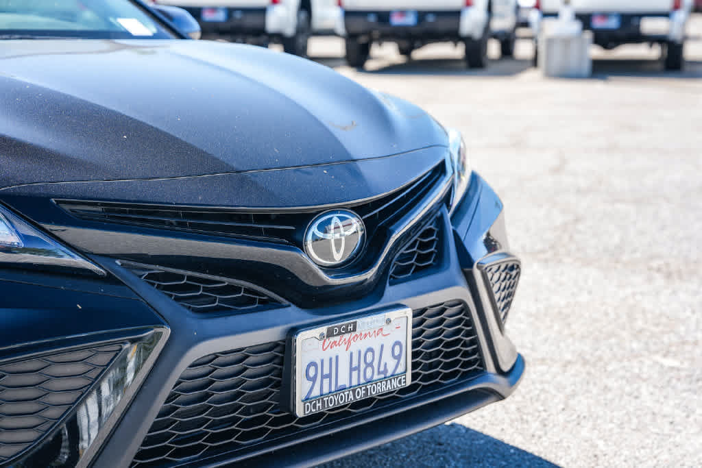 Certified 2023 Toyota Camry SE FWD image 5