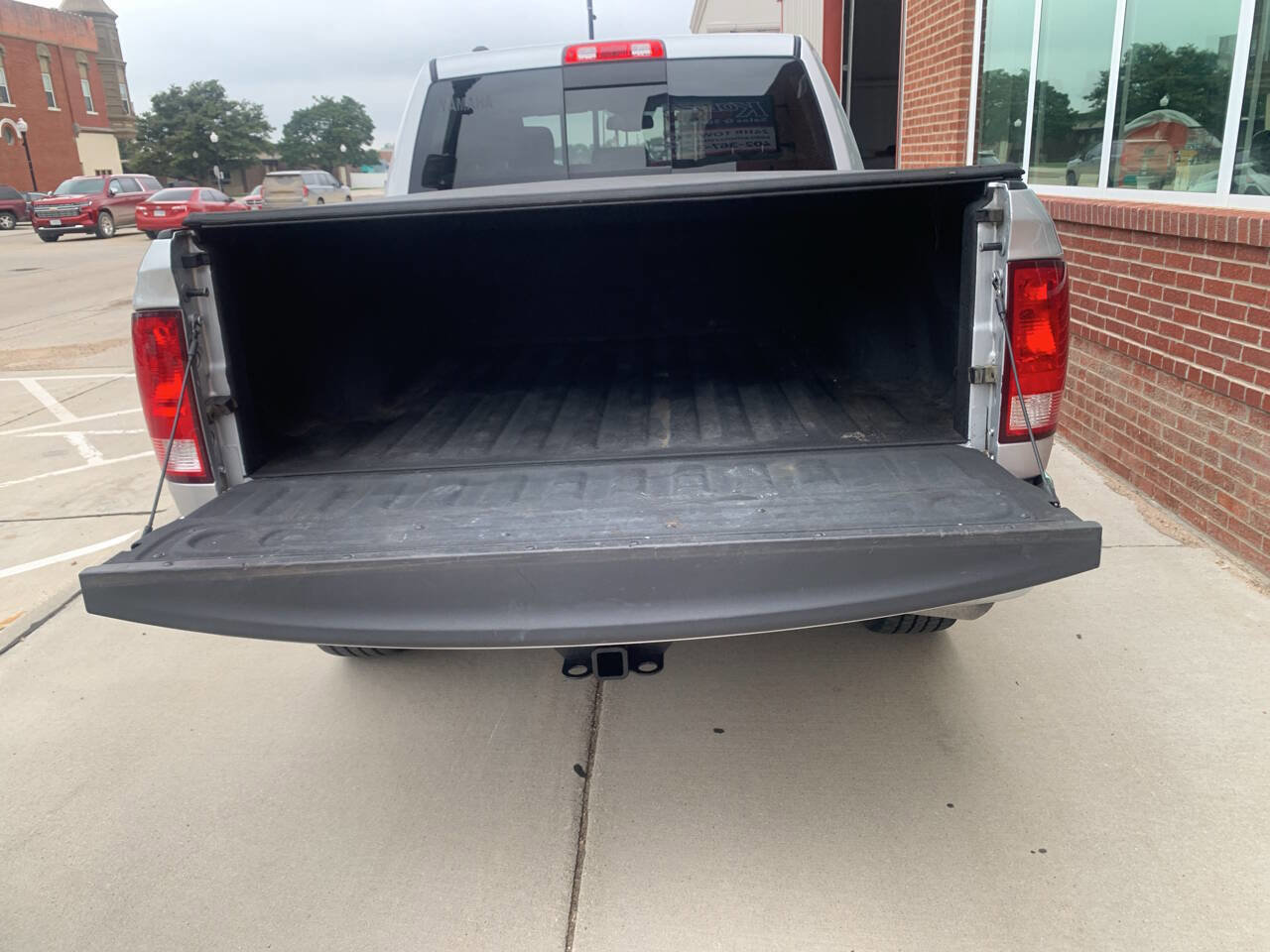 Used 2017 RAM 1500 Outdoorsman image 23