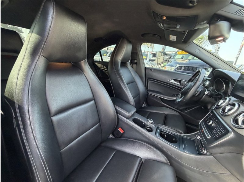 Used 2018 Mercedes-Benz CLA 250 image 34