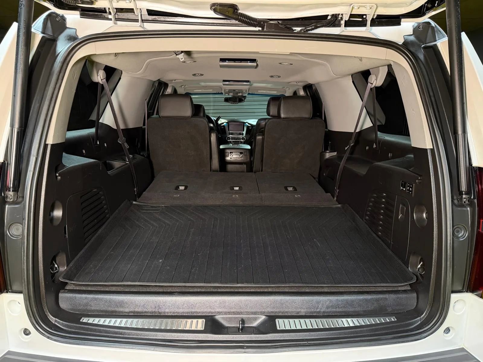 Used 2016 Chevrolet Suburban LTZ AWD/4WD image 12