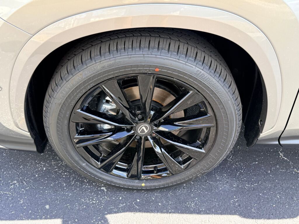 New 2026 Lexus NX 450h+ F Sport image 13