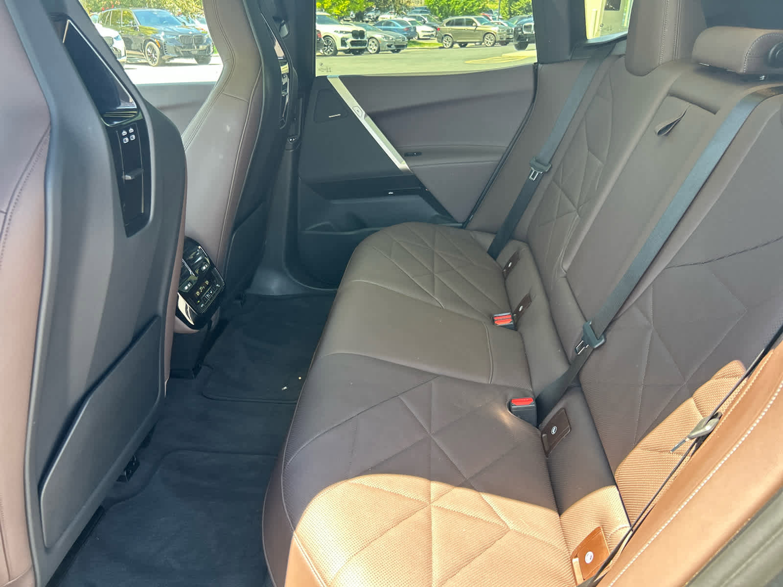 Certified 2023 BMW iX xDrive50 w/ Convenience Package image 19