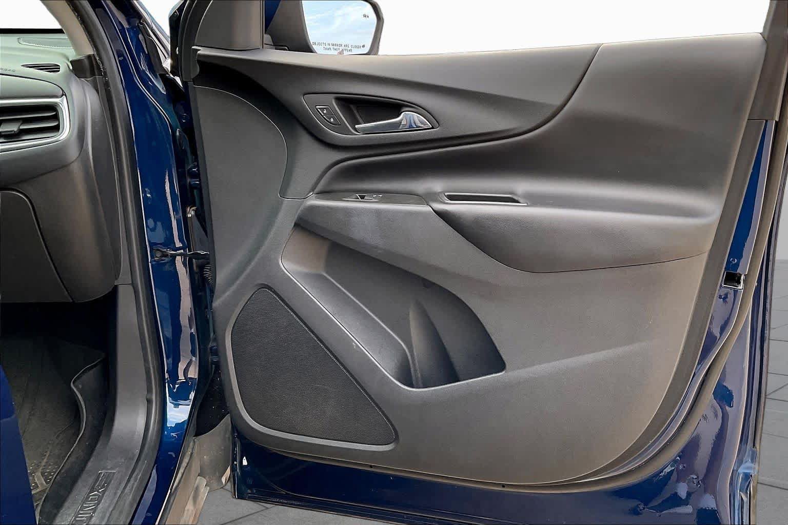 Used 2022 Chevrolet Equinox LT FWD image 22