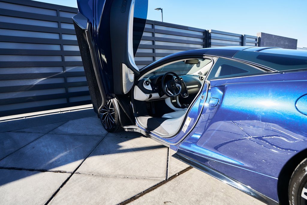 Used 2022 McLaren GT image 30