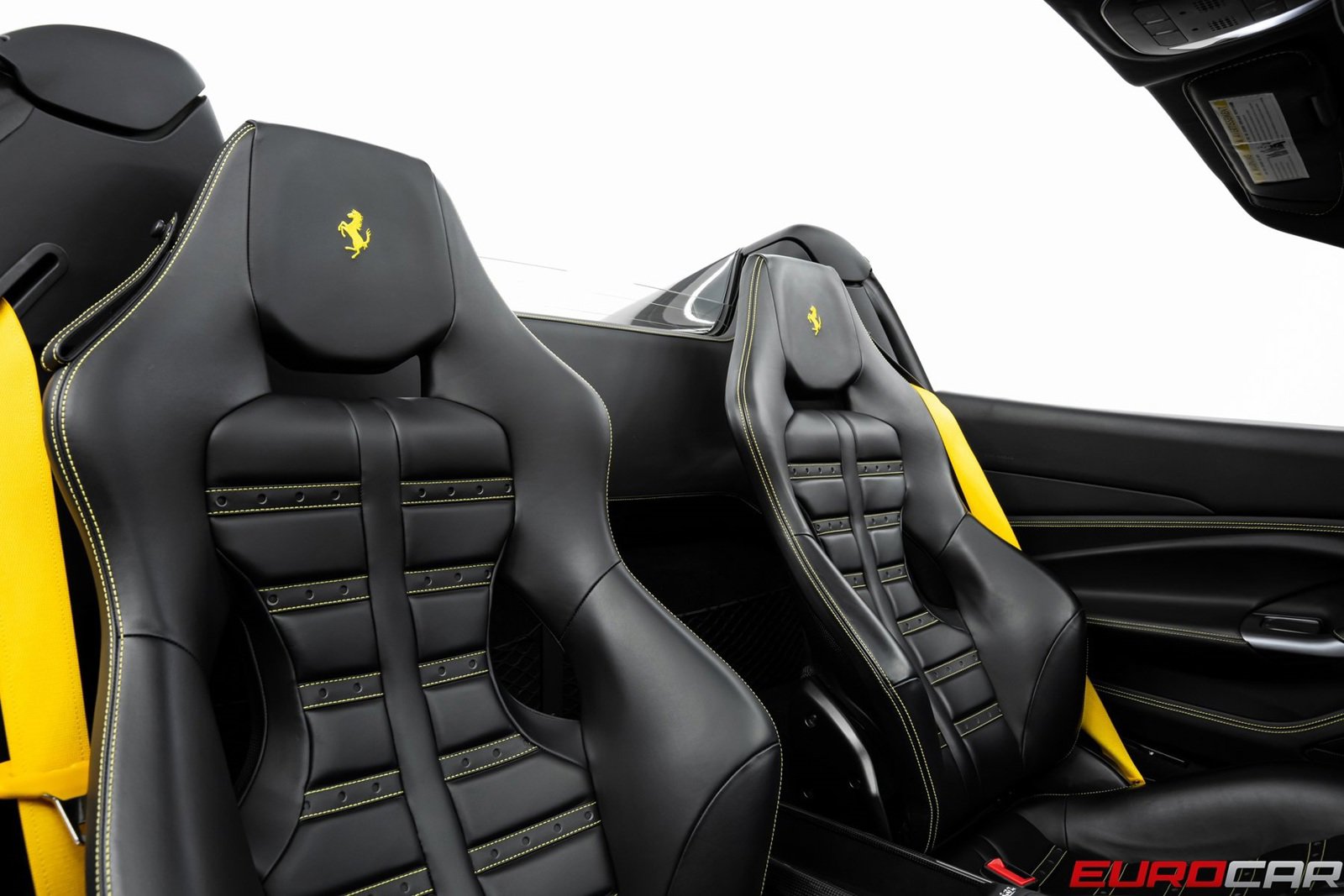 Used 2022 Ferrari F8 Tributo image 40