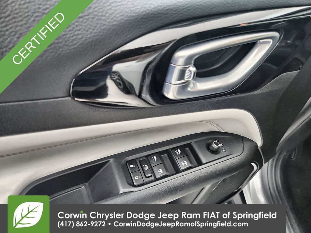 Certified 2025 Jeep Compass Limited AWD/4WD image 20
