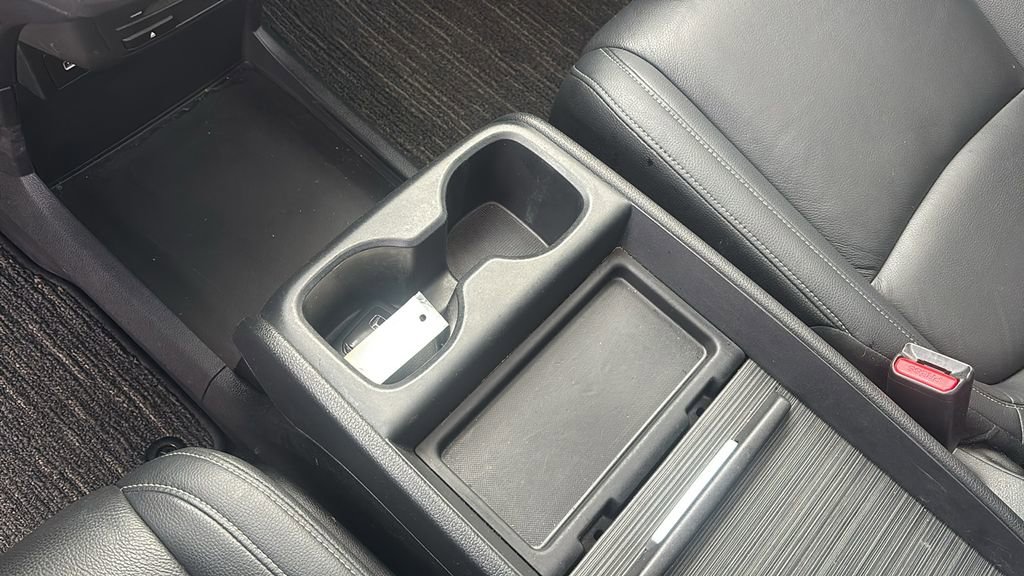 Certified 2024 Honda Odyssey Touring image 21