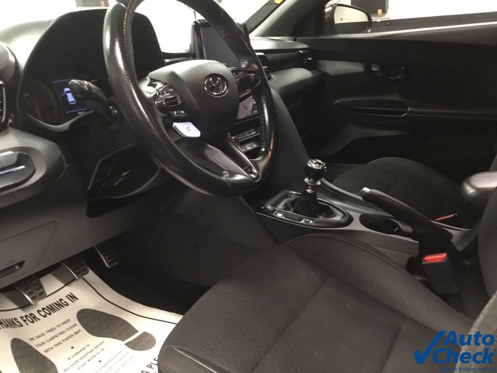 Used 2019 Hyundai Veloster N N w/ Performance Package image 17