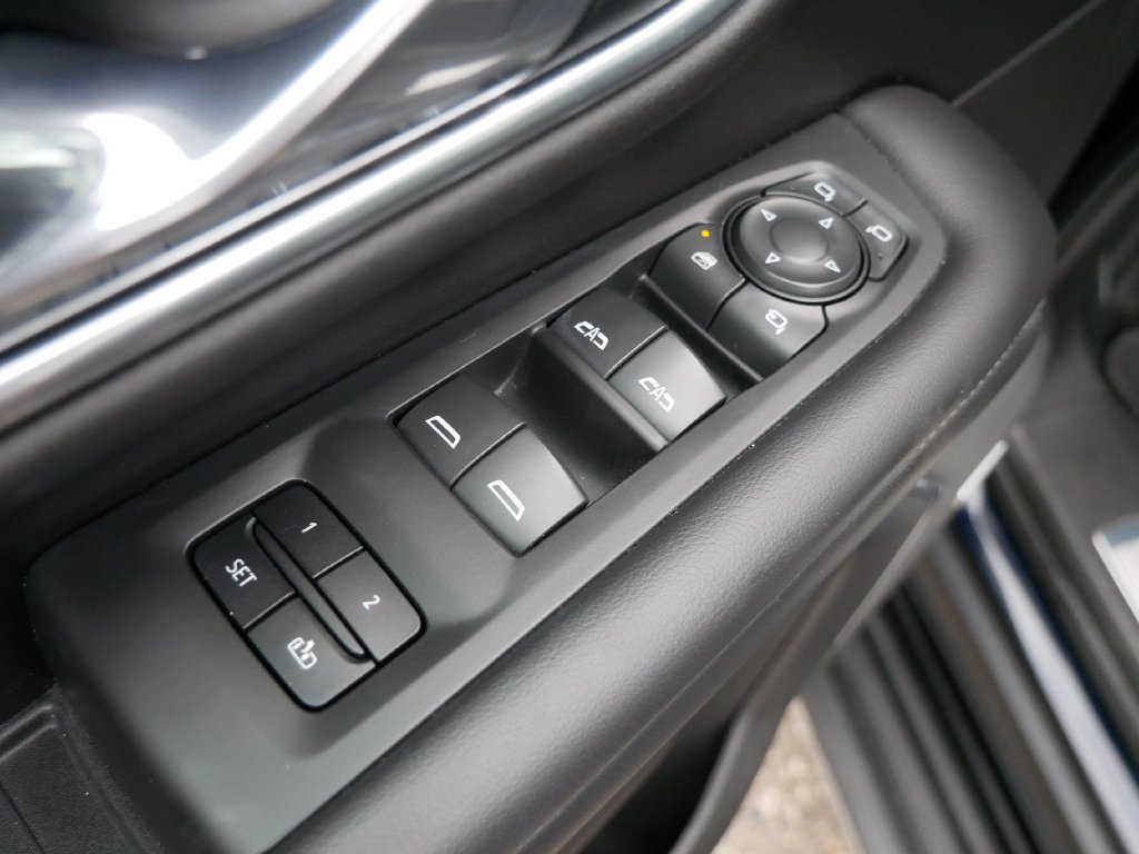 Used 2021 Chevrolet Tahoe LT w/ LT Signature Package AWD/4WD image 14