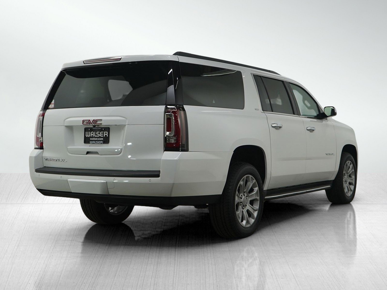 Used 2017 GMC Yukon XL SLT image 6