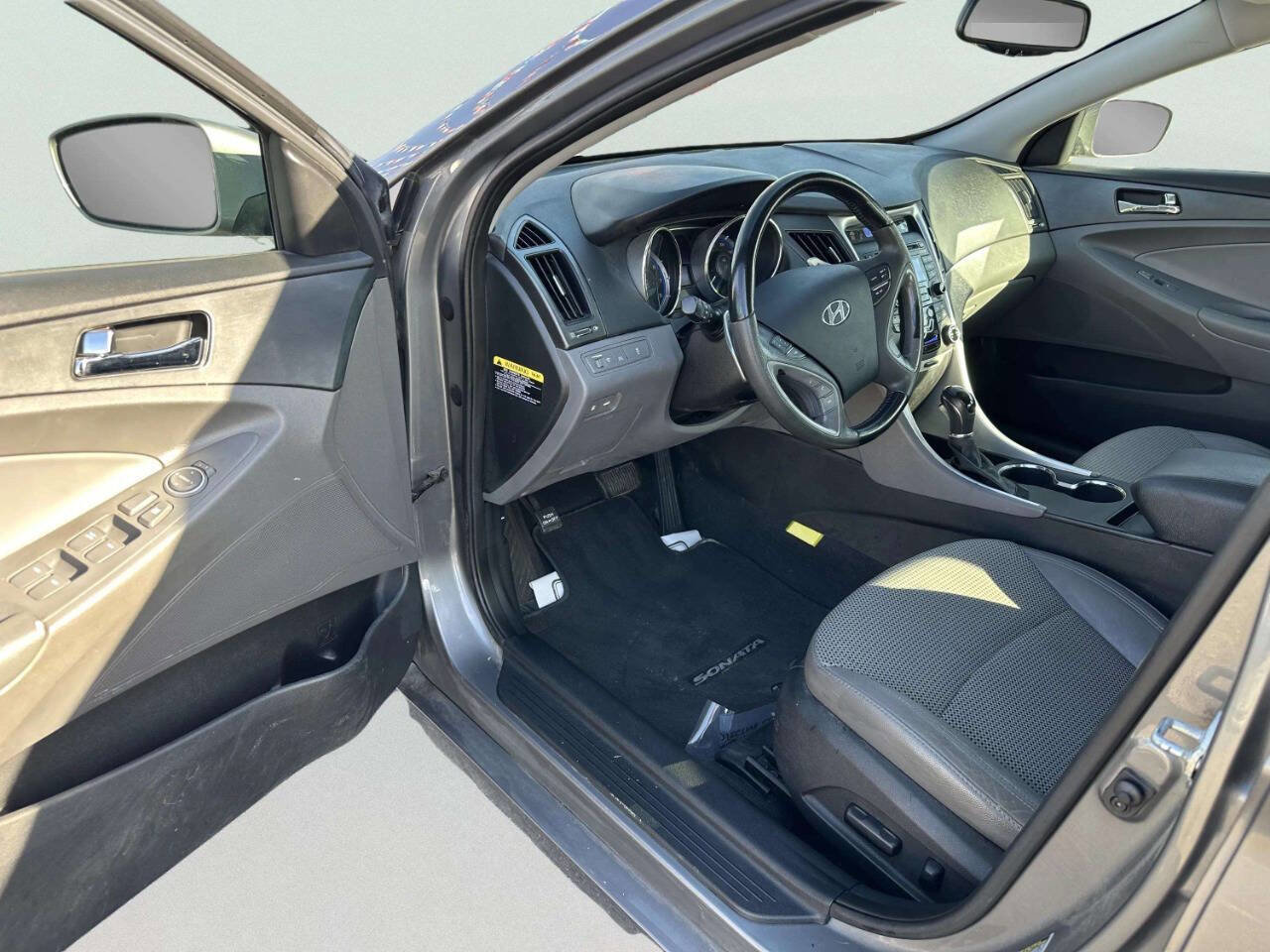 Used 2012 Hyundai Sonata SE image 14