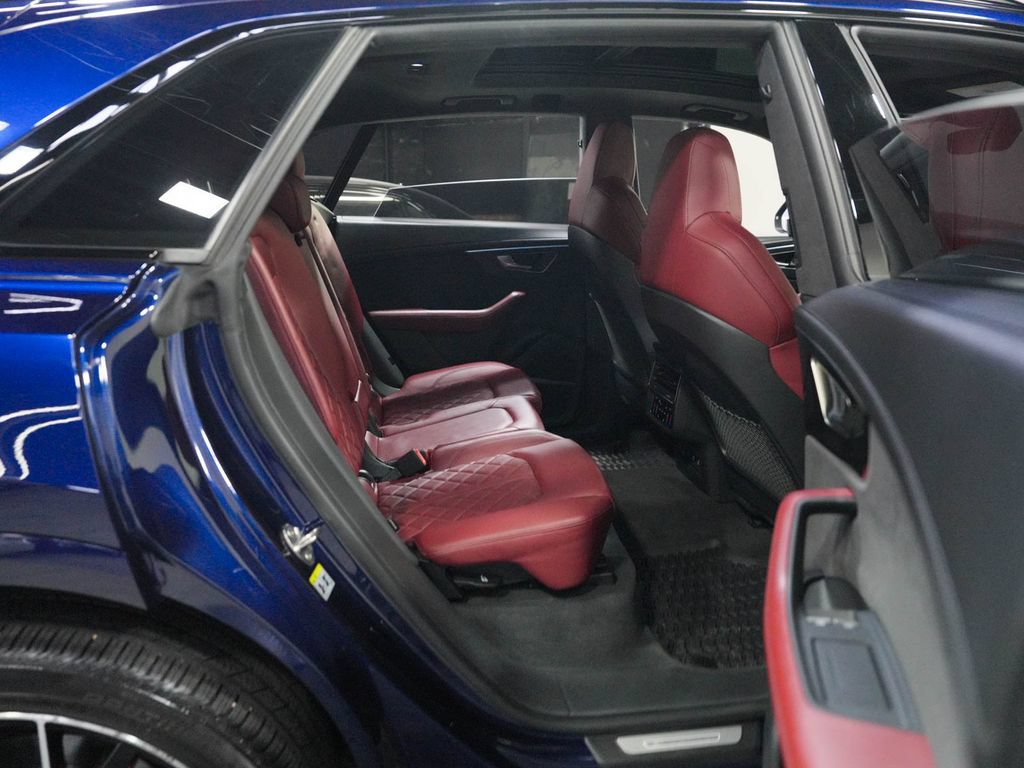 Used 2023 Audi SQ8 Premium Plus w/ SQ8 Luxury Package AWD/4WD image 34