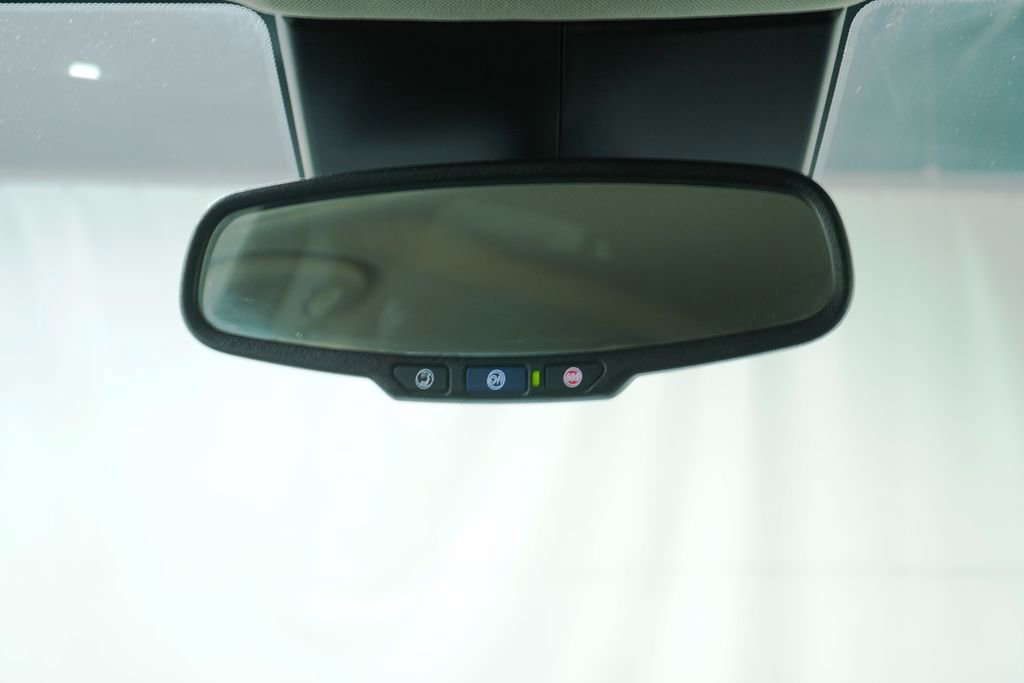 Used 2022 Buick Encore Preferred AWD/4WD image 18