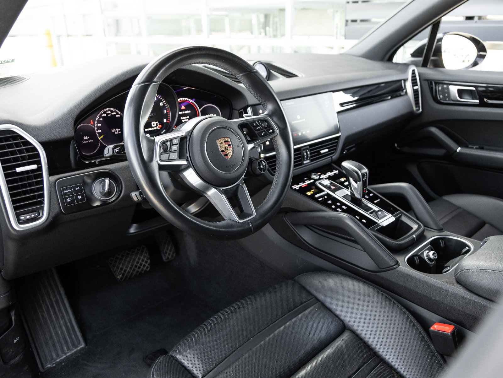 Certified 2023 Porsche Cayenne Platinum Edition AWD/4WD image 4
