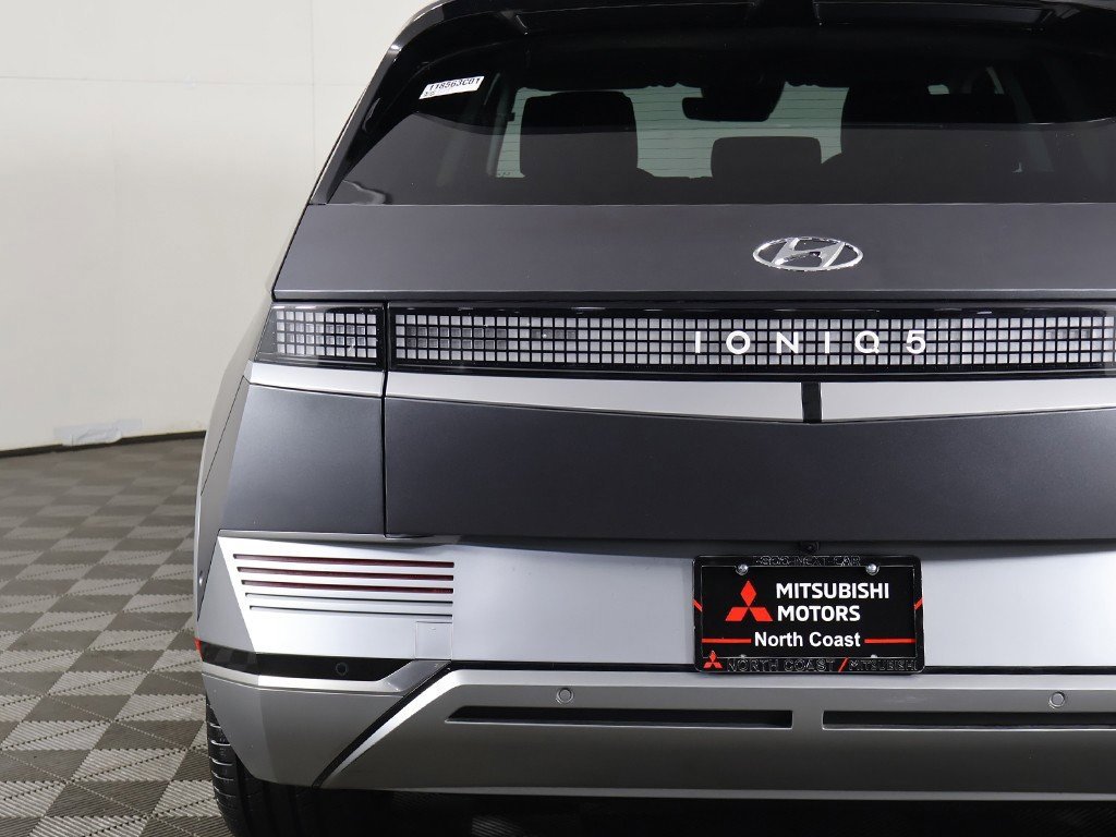 Used 2022 Hyundai Ioniq 5 Limited image 17