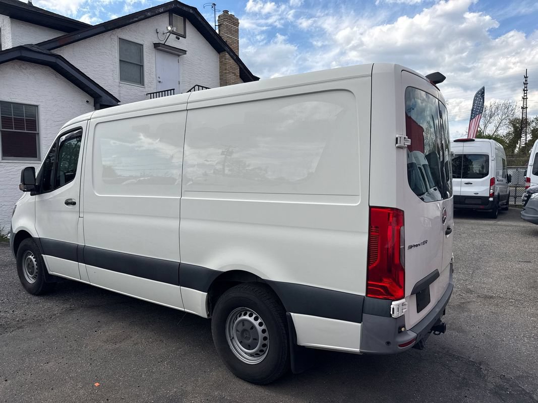 Used 2021 Mercedes-Benz Sprinter 1500 w/ Premium Package image 5