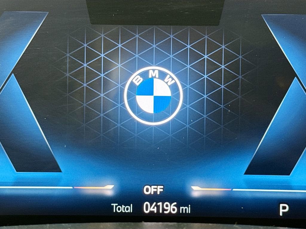 Used 2024 BMW X5 sDrive40i w/ M Sport Package image 11