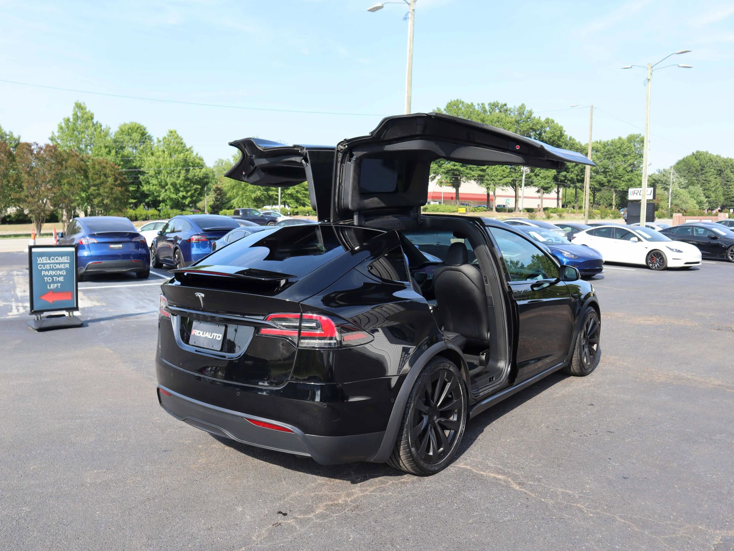 Used 2022 Tesla Model X AWD/4WD image 21