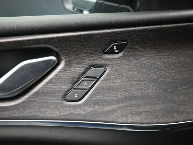 Used 2023 Jeep Grand Cherokee Overland w/ Advanced Protech Group III image 13