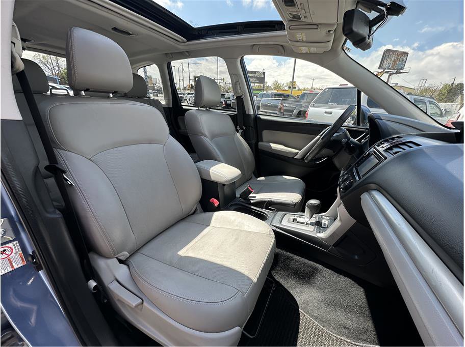 Used 2015 Subaru Forester 2.5i Limited AWD/4WD image 15