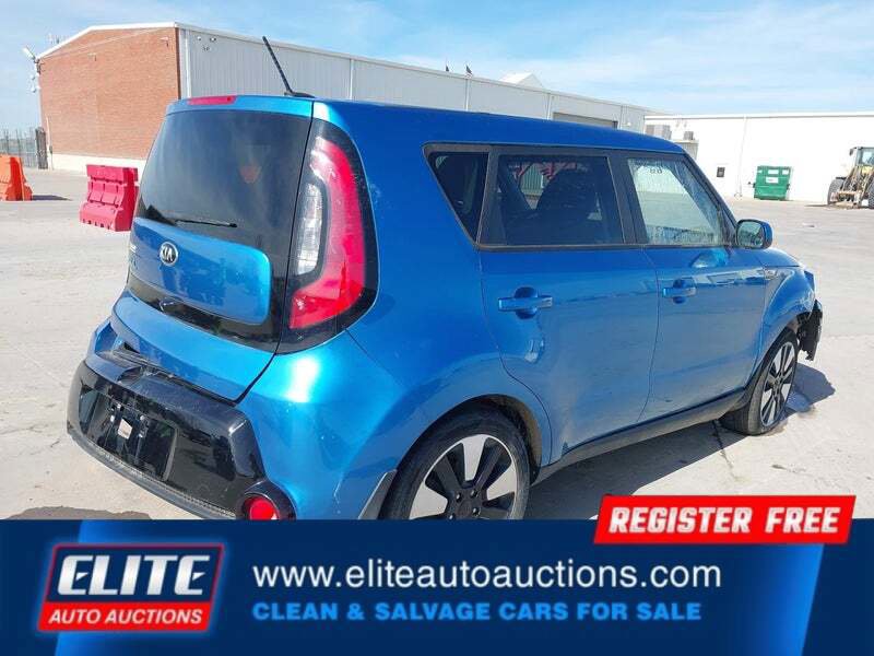 Used 2016 Kia Soul + w/ Designer's Package FWD image 7
