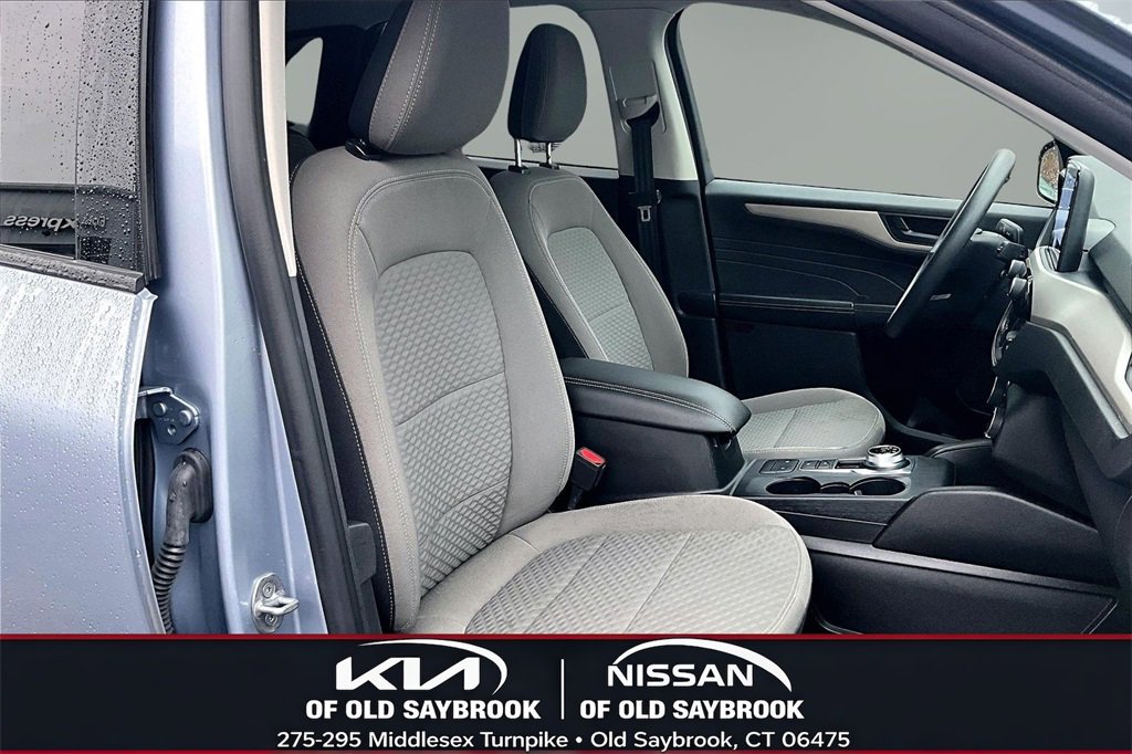 Used 2022 Ford Escape SE image 28