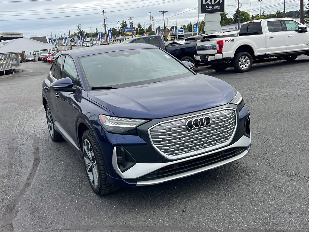 Used 2023 Audi Q4 e-tron Prestige AWD/4WD image 7