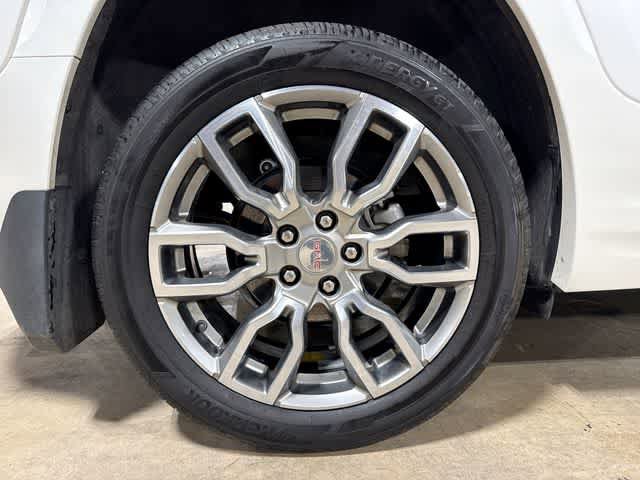 Used 2022 GMC Terrain Denali w/ Denali Premium Package AWD/4WD image 10