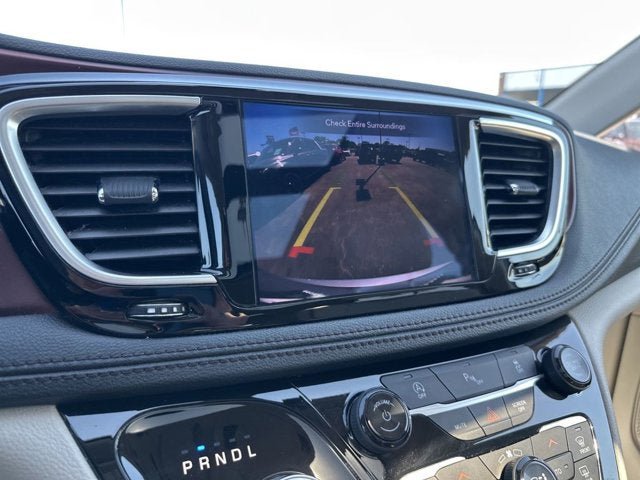 Used 2019 Chrysler Pacifica Limited FWD image 20