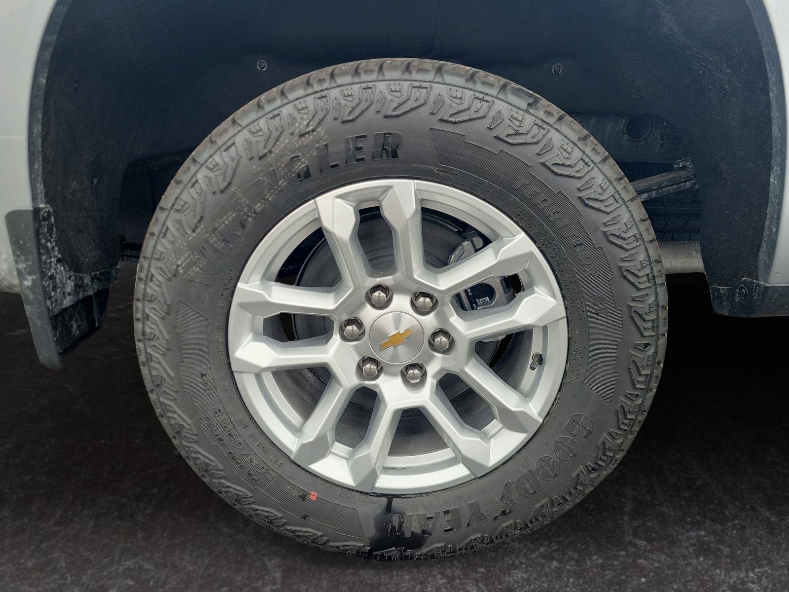 New 2026 Chevrolet Silverado 1500 LT w/ Z71 Off-Road Package image 15