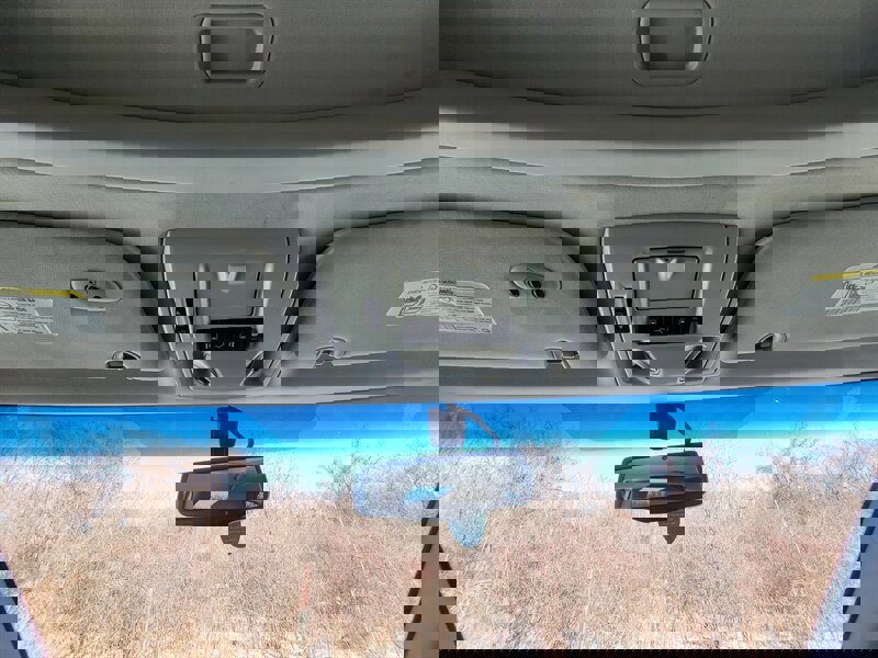 Used 2016 Chrysler Town & Country Touring-L image 26