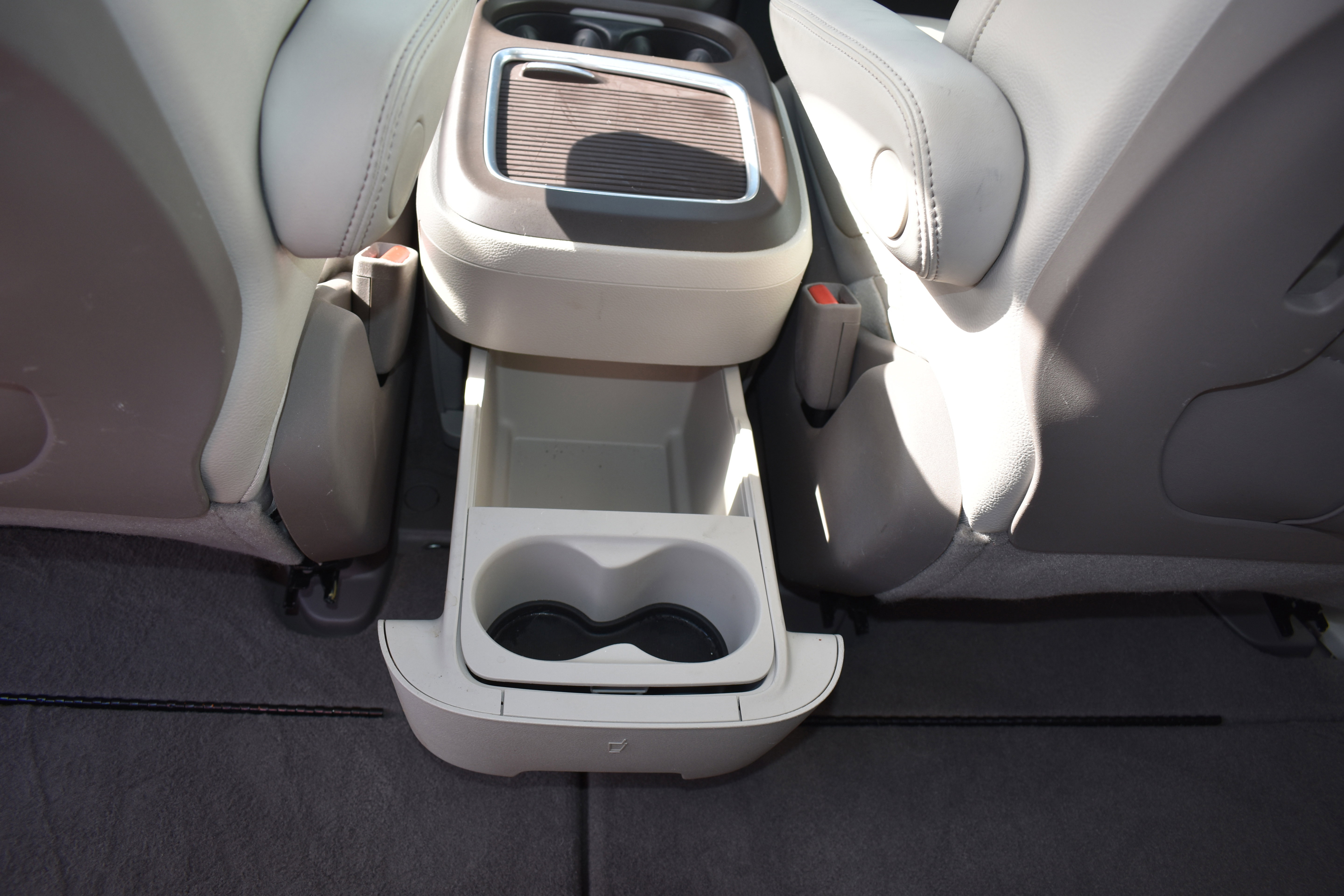 Used 2020 Chrysler Pacifica Touring-L Plus w/ Tire & Wheel Group image 33