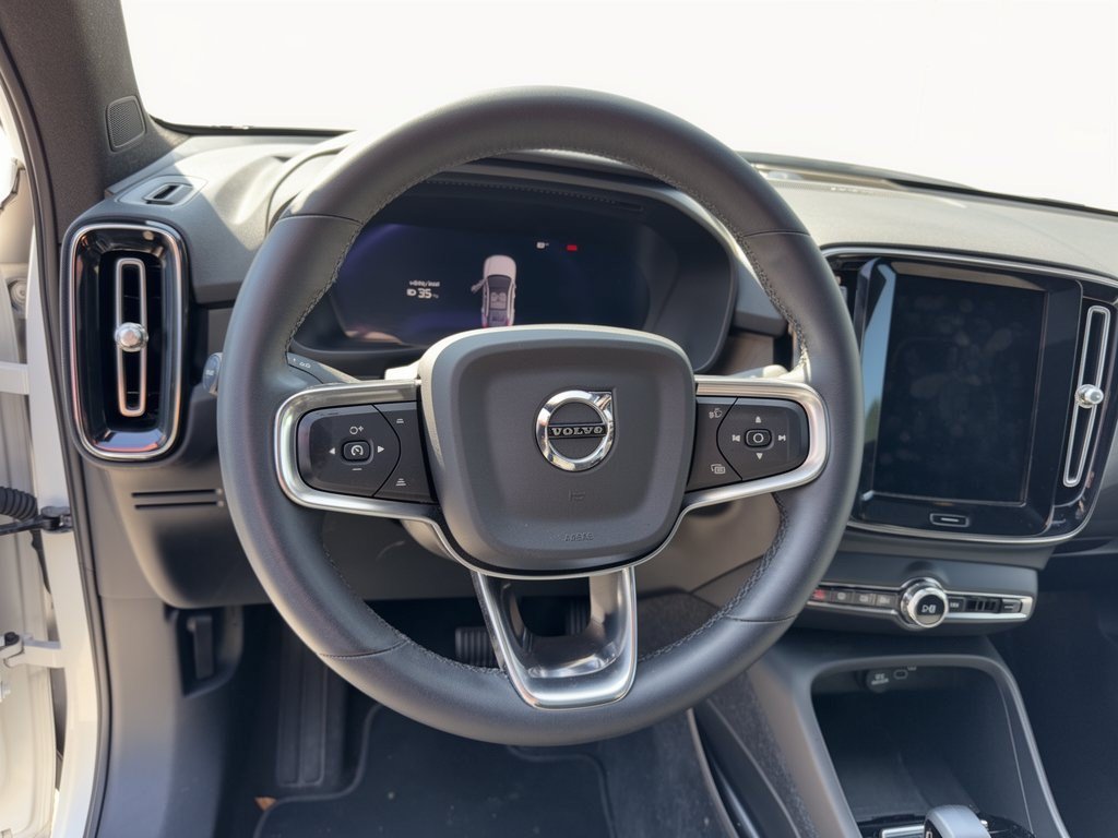 Used 2023 Volvo C40 P8 Recharge Ultimate AWD/4WD image 10