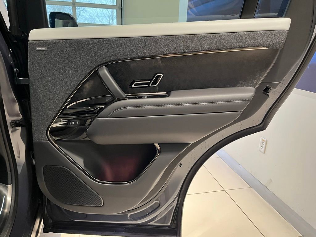 Used 2023 Land Rover Range Rover Sport First Edition image 37