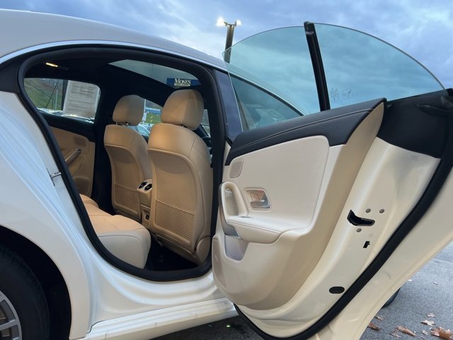 Used 2024 Mercedes-Benz CLA 250 4MATIC image 25