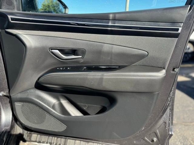 Used 2022 Hyundai Tucson Limited image 15
