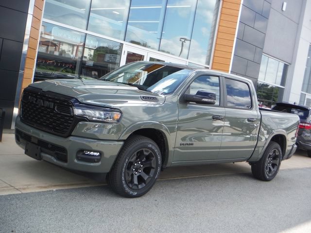 New 2026 RAM 1500 4x4 Crew Cab