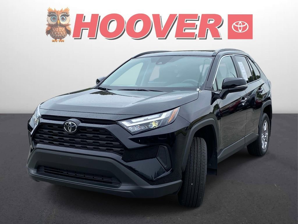 Used 2025 Toyota RAV4 XLE w/ Convenience Package FWD image 6
