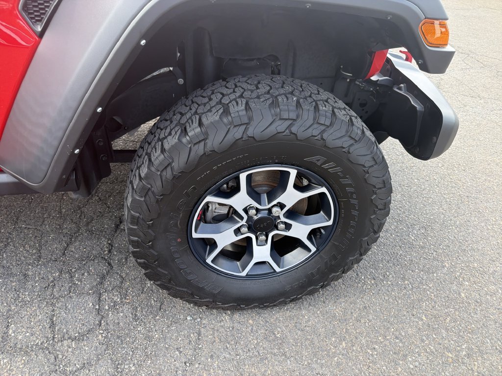 Used 2022 Jeep Wrangler Unlimited Rubicon w/ LED Lighting Group AWD/4WD image 32