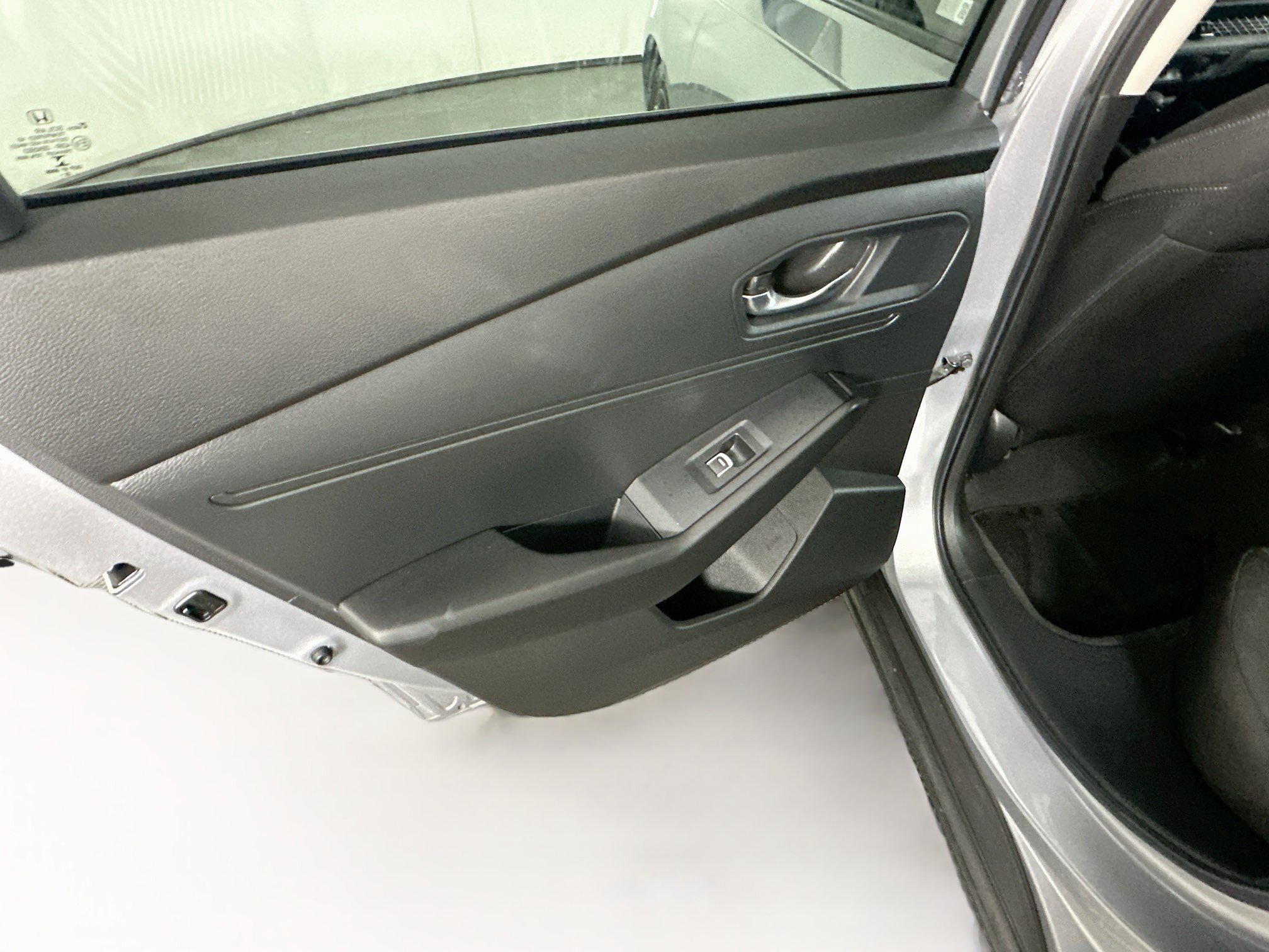 Used 2023 Honda Accord EX image 25