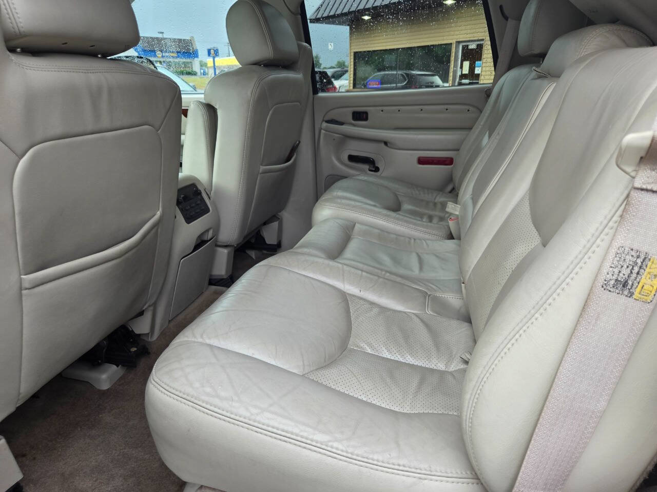 Used 2004 Cadillac Escalade AWD image 27