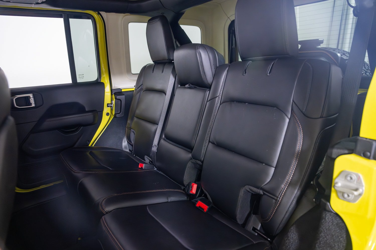 Used 2023 Jeep Wrangler Unlimited Rubicon 392 w/ Trailer Tow Package AWD/4WD image 24