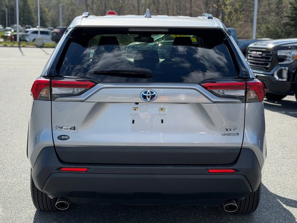 Certified 2023 Toyota RAV4 XLE w/ Convenience Package AWD/4WD image 4