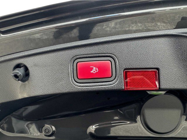 Used 2023 Mercedes-Benz C 43 AMG 4MATIC Cabriolet image 51