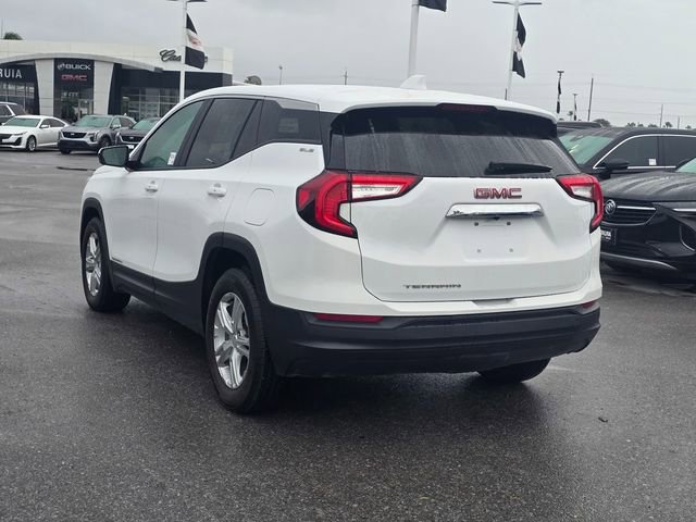 Used 2024 GMC Terrain SLE image 8