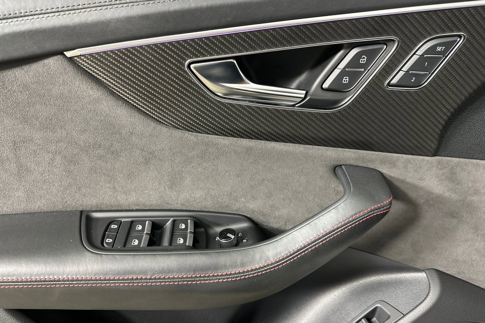 Used 2022 Audi RS Q8 w/ Luxury Package AWD/4WD image 10