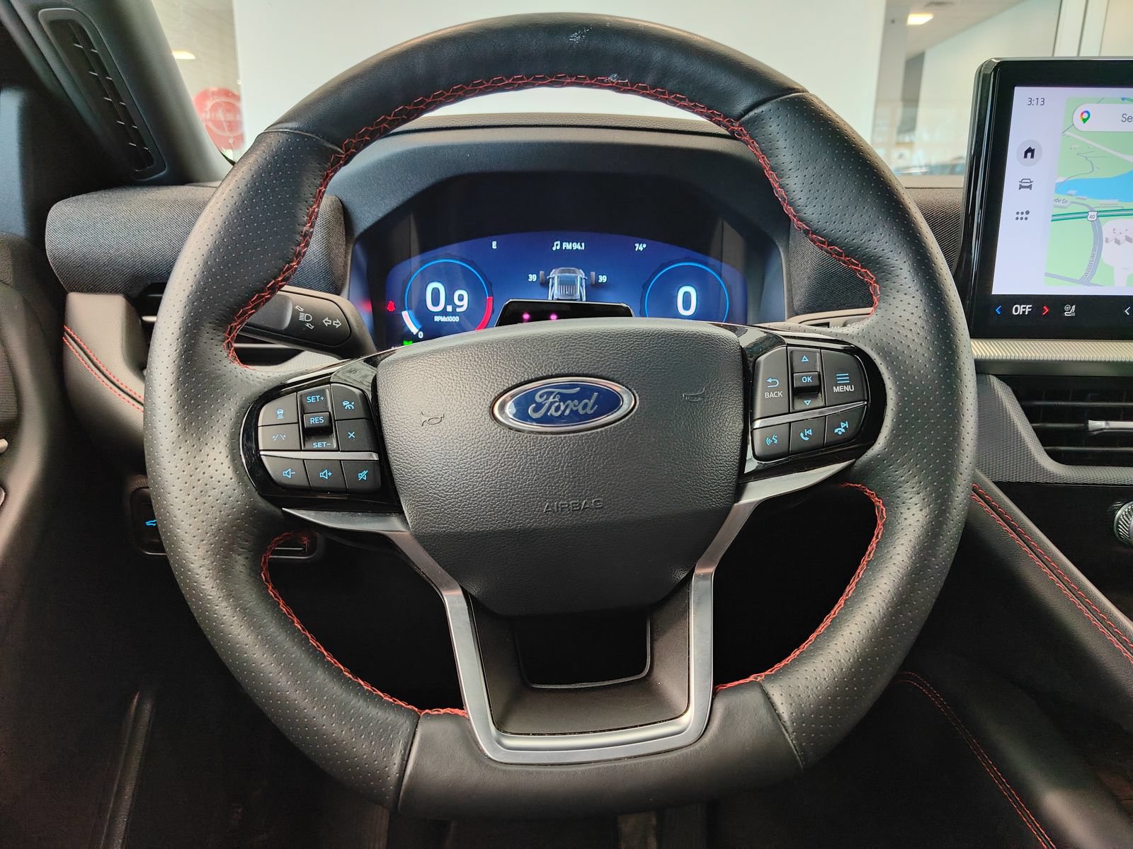 Used 2025 Ford Explorer ST-Line AWD/4WD image 24