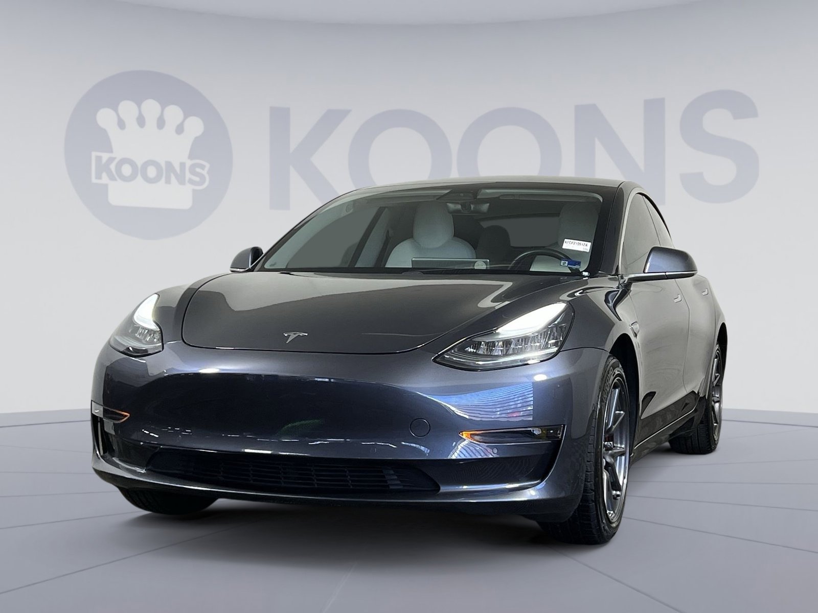 Used 2019 Tesla Model 3 Mid Range image 1