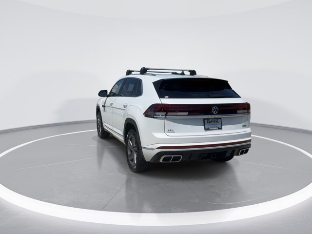 Used 2024 Volkswagen Atlas Cross Sport SEL R-Line AWD/4WD image 5